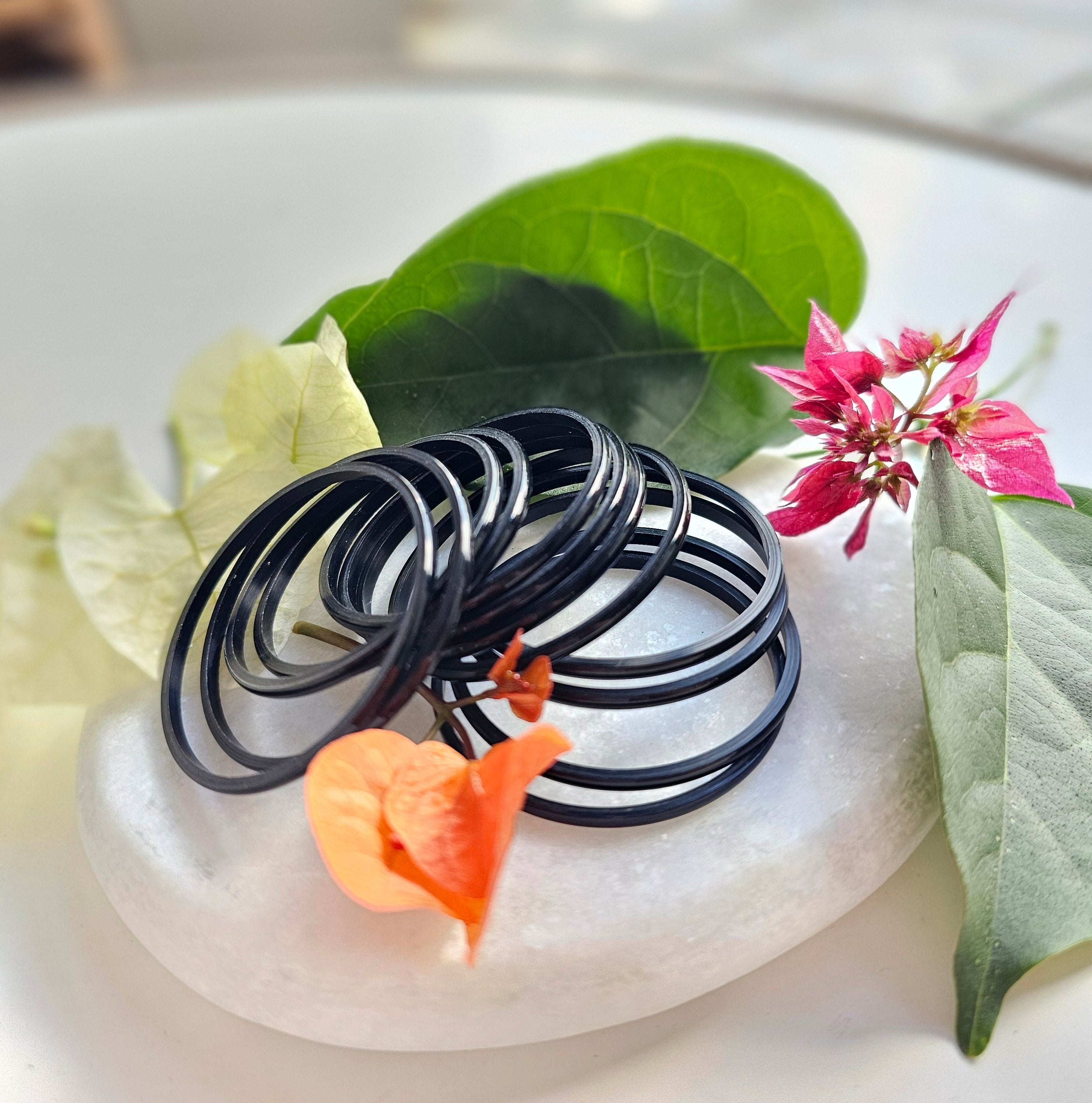 Bracelets plastique noir